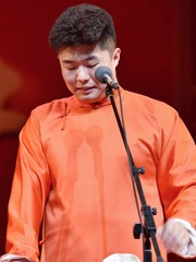 1669617