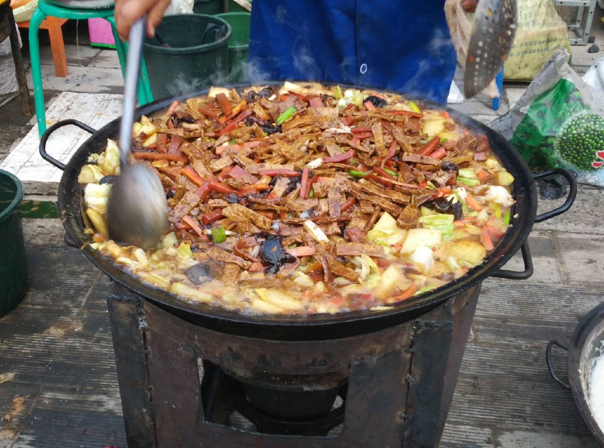 一碗正宗辣子豆腐的传奇合阳路井名吃辣子豆腐