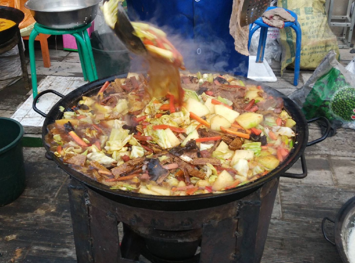 一碗正宗辣子豆腐的传奇合阳路井名吃辣子豆腐