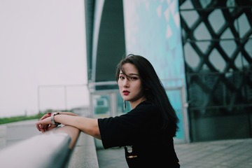 001