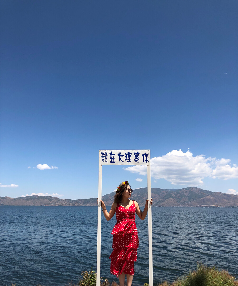 泸沽湖是什么地方,中国第三大深水湖湖泸沽湖在云南省宁县