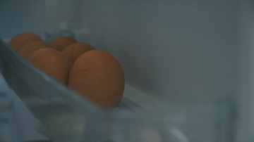 2400827
