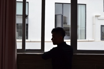 001