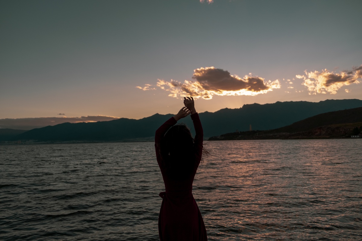 冬日洱海,落日逃跑之际