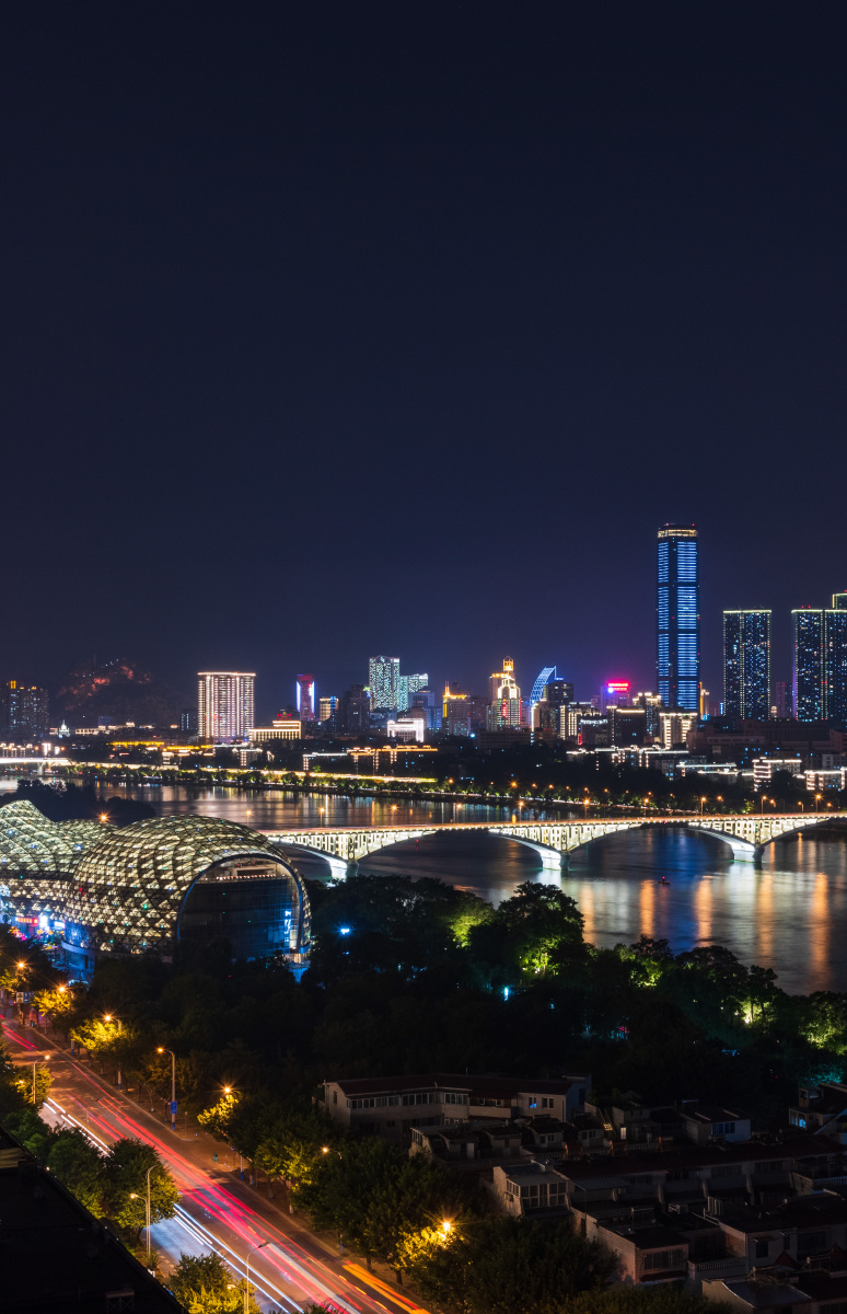 双鱼汇夜景.拍摄于广西柳州,晚上的柳江与双鱼汇.