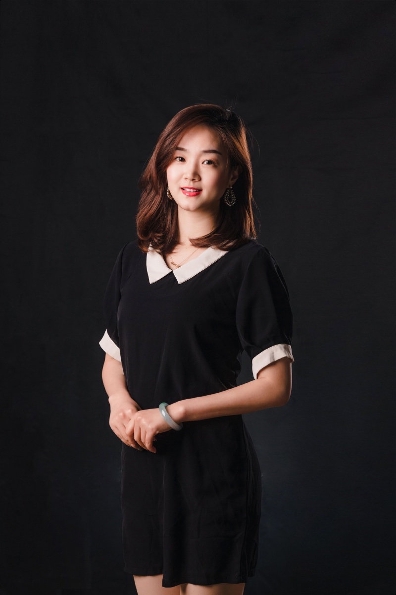 商务形象照黑色