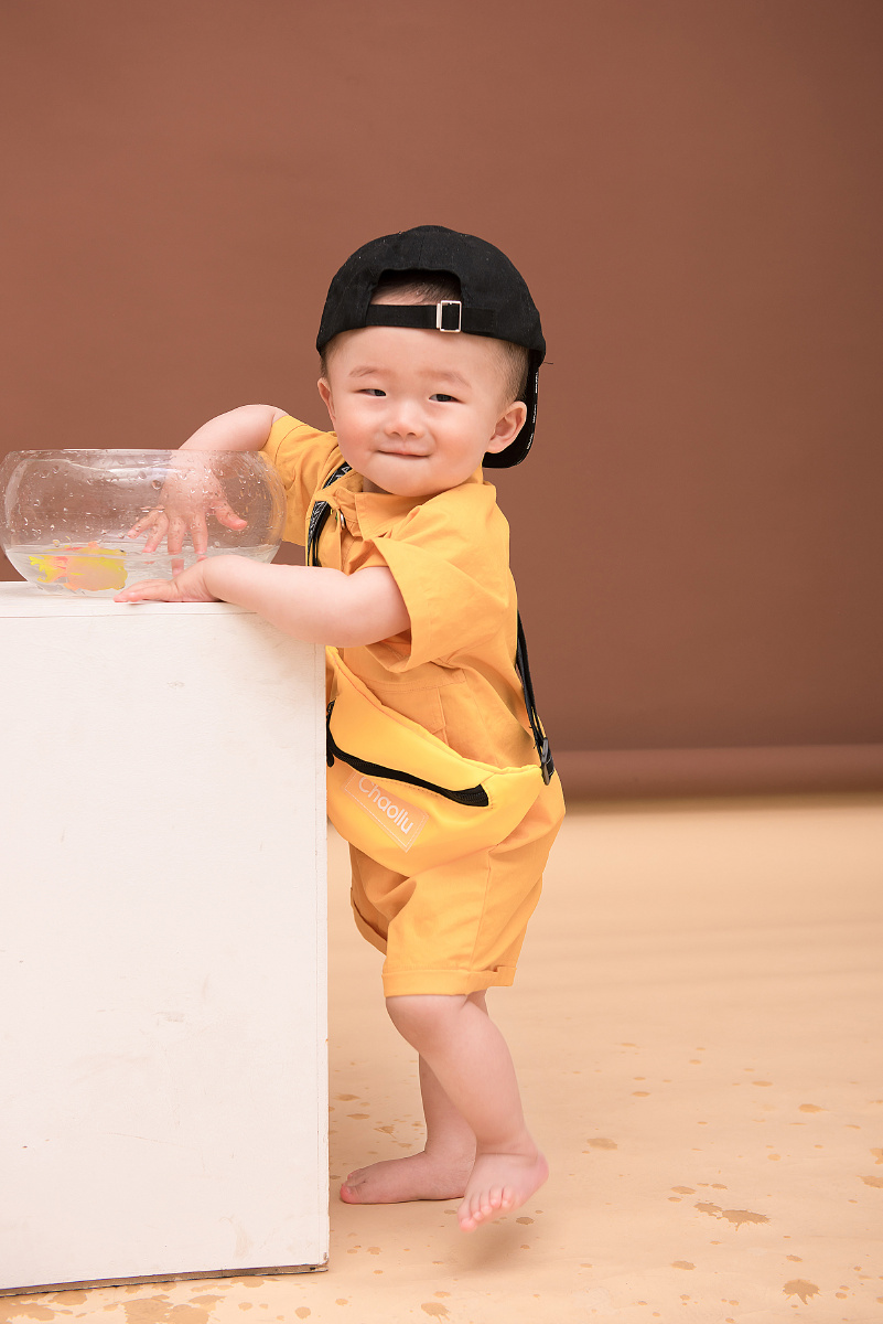 单眼皮小男生一岁