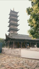 906477