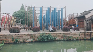 906548