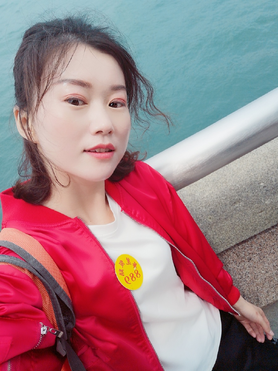 一个35岁的女人活出了自己喜欢的样子