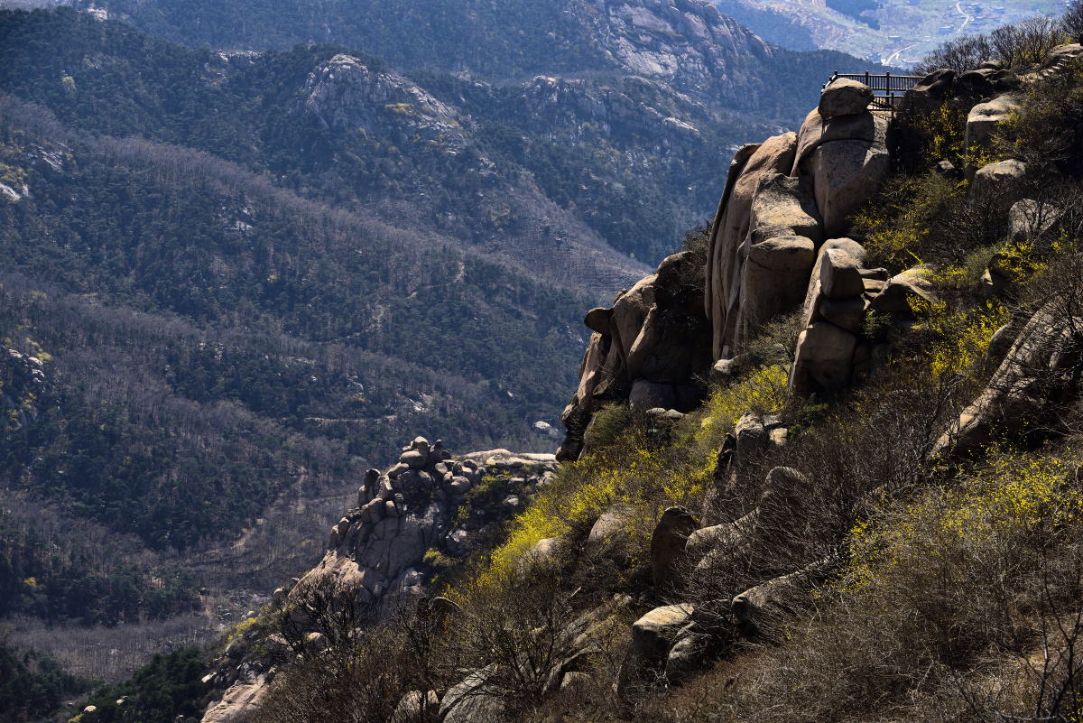 大山岩岩 大川绵延 山川无恙 人间皆安 - 岳牧 - 图虫