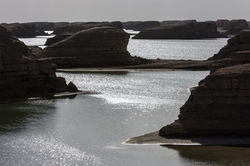 水上雅丹