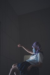 001