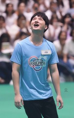 1907586