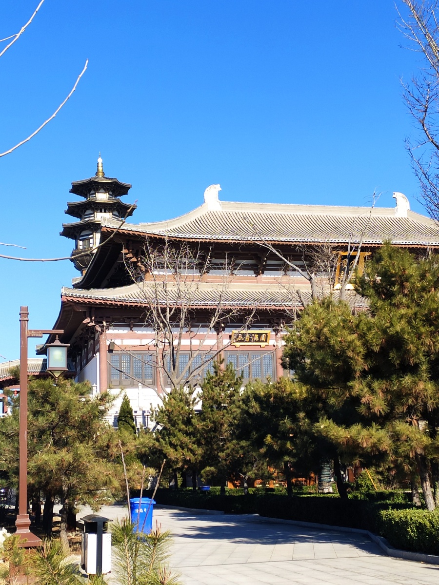 廊坊市隆福寺隆福塔巍峨高塔可以说是廊坊的新地标了
