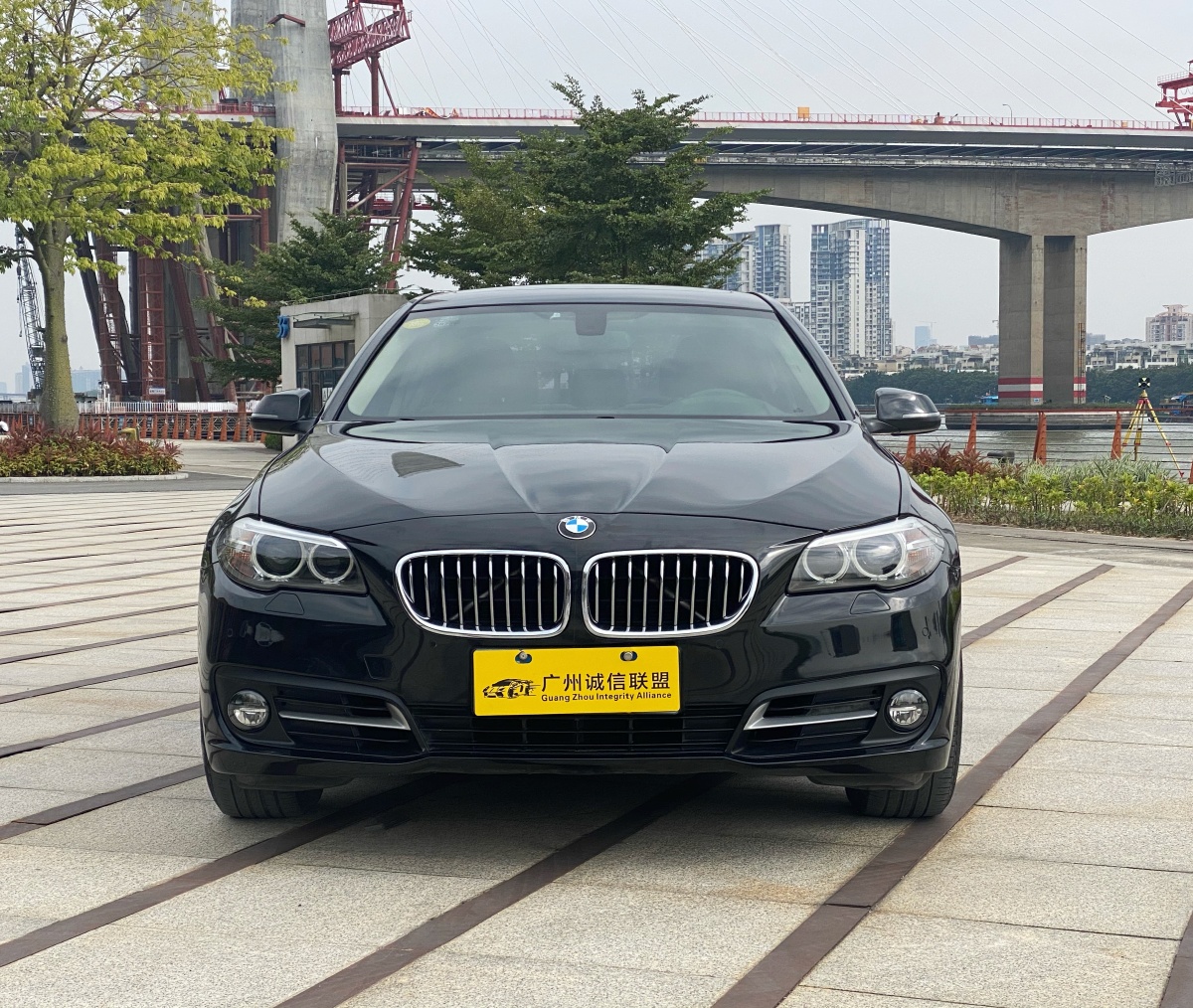 经典之作f18宝马5系加长版