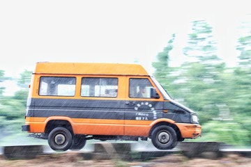 457328