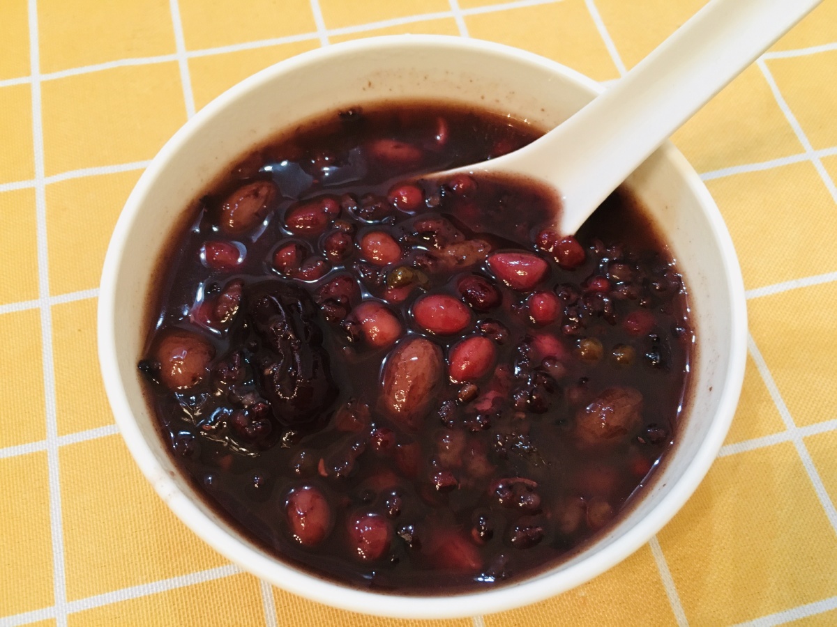 早安蔬果沙拉77黑米粥奶咖