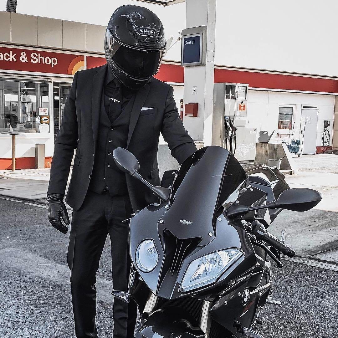 西装骑士帅炸了