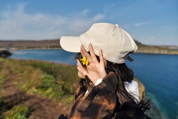 001