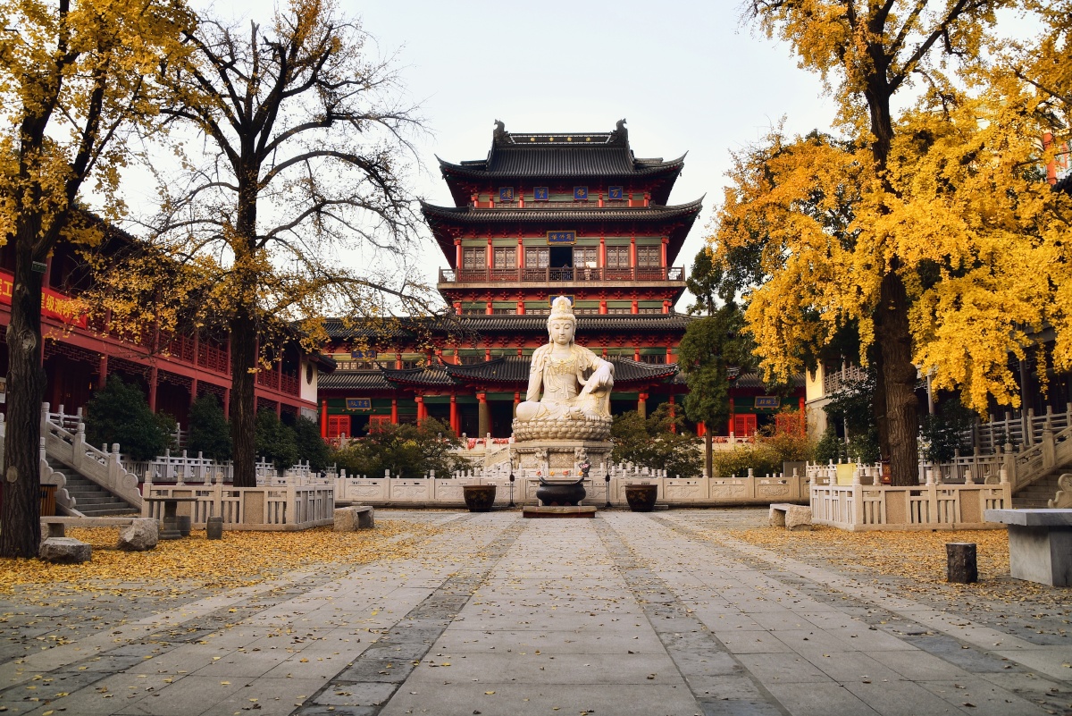 毗卢寺位于南京市玄武区汉府街,始建于1522—1566年,因庙中供养毗卢遮