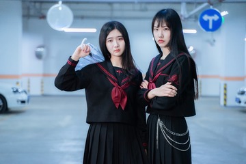 001