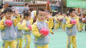 13741