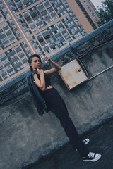 001
