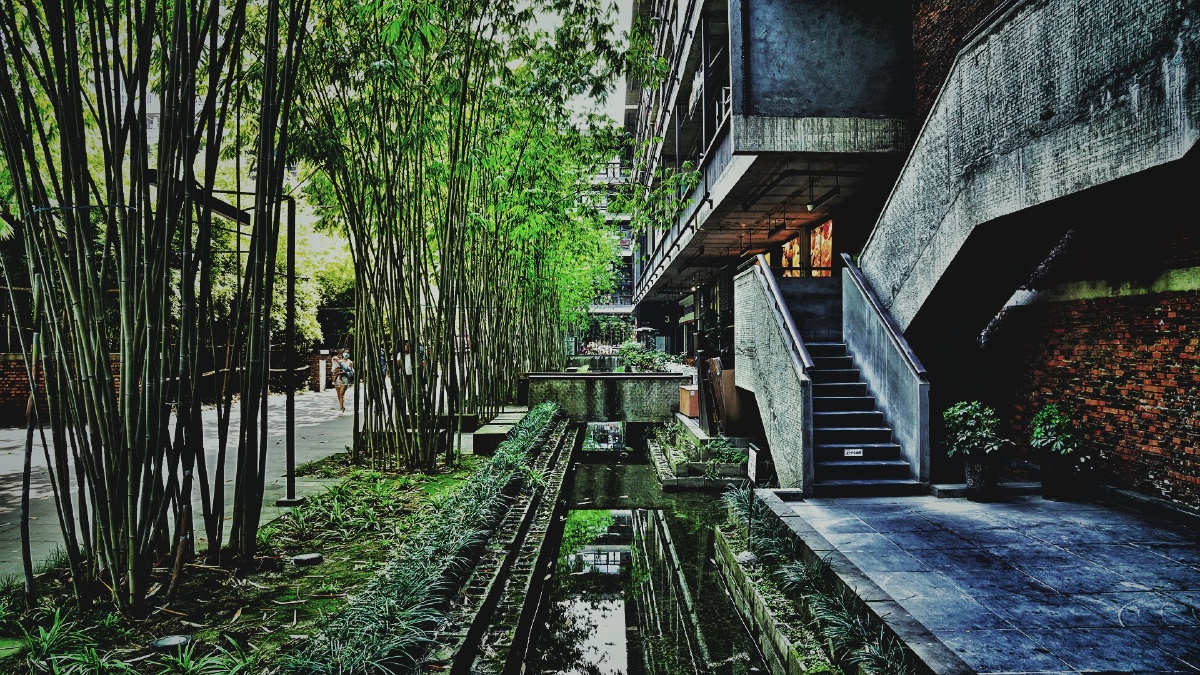 西村大院工业风打卡