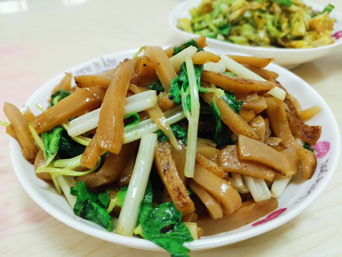 芹菜米豆腐过年的味道