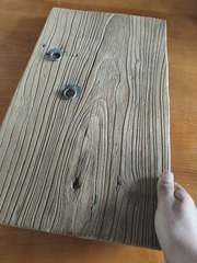 1000093947