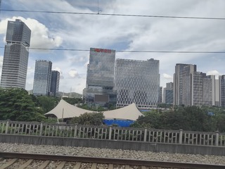 1000061858