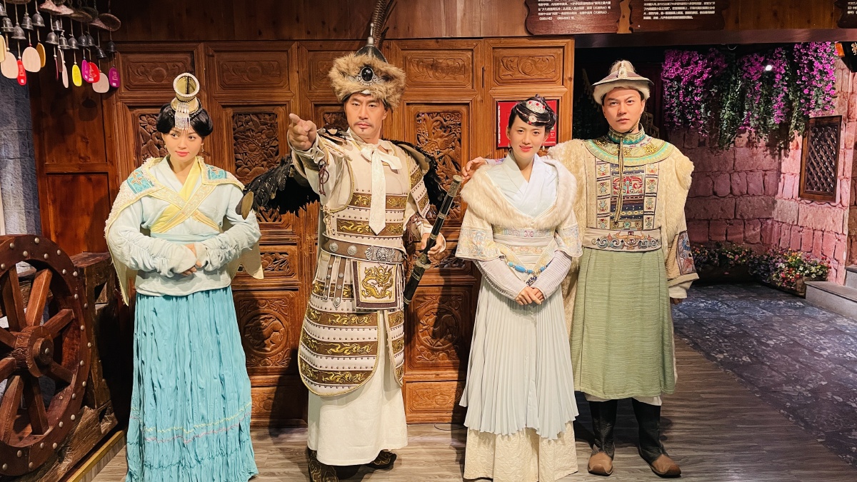 丽江大研古城的蜡像馆 - 分享阳光123 - 图虫