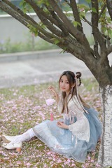 001