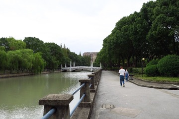 2CB0E194-5126-4246-B362-2E1049EBF9EE/L0/001