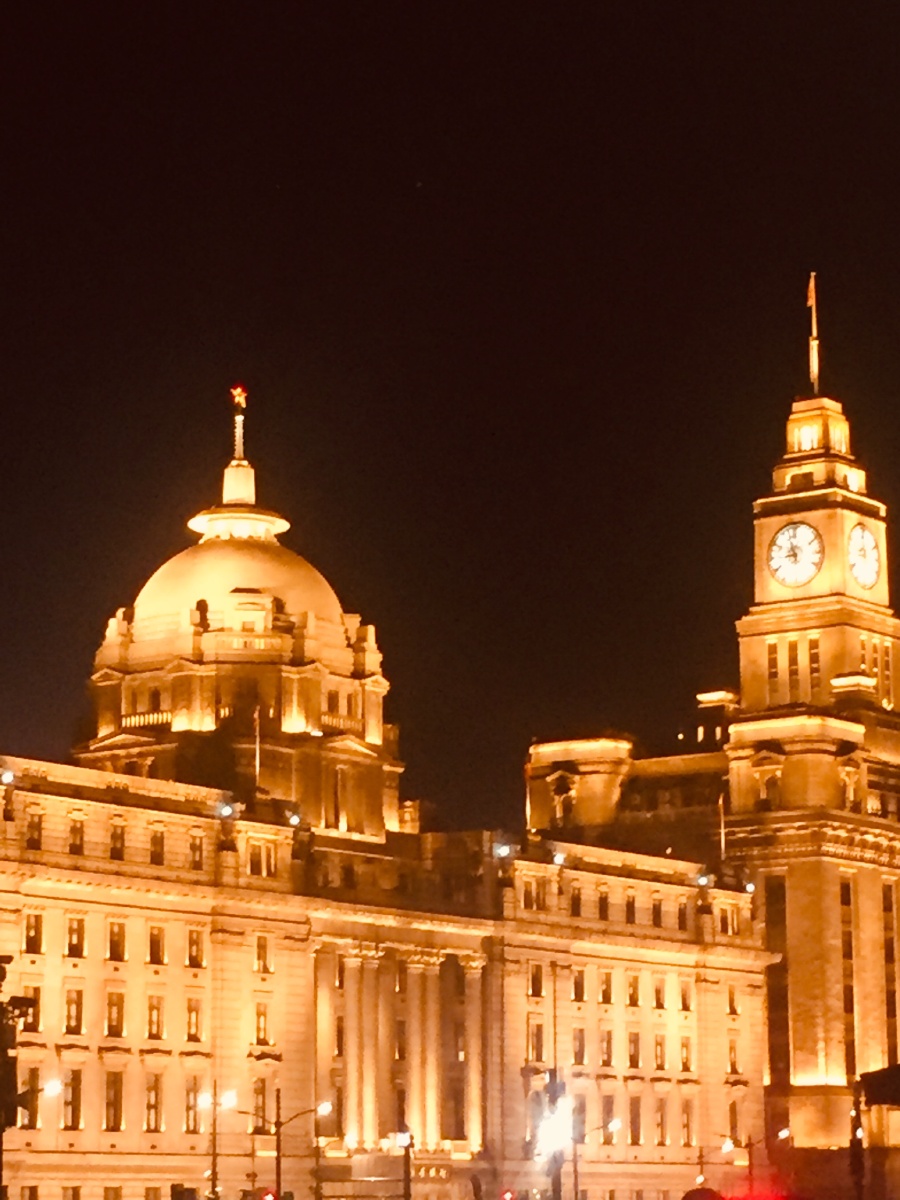 美丽的上海外滩夜景
