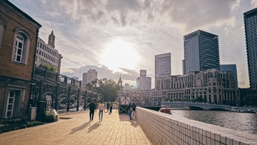 1000105196