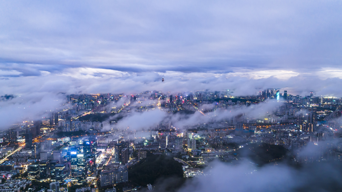深圳市区高空云海
