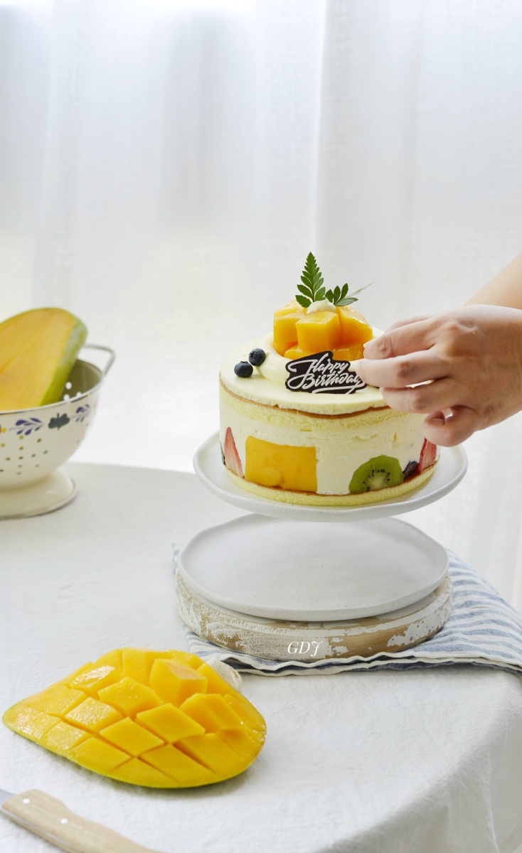 芒果夹心蛋糕