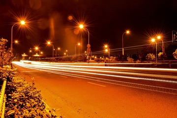 380400