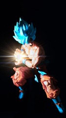 633571