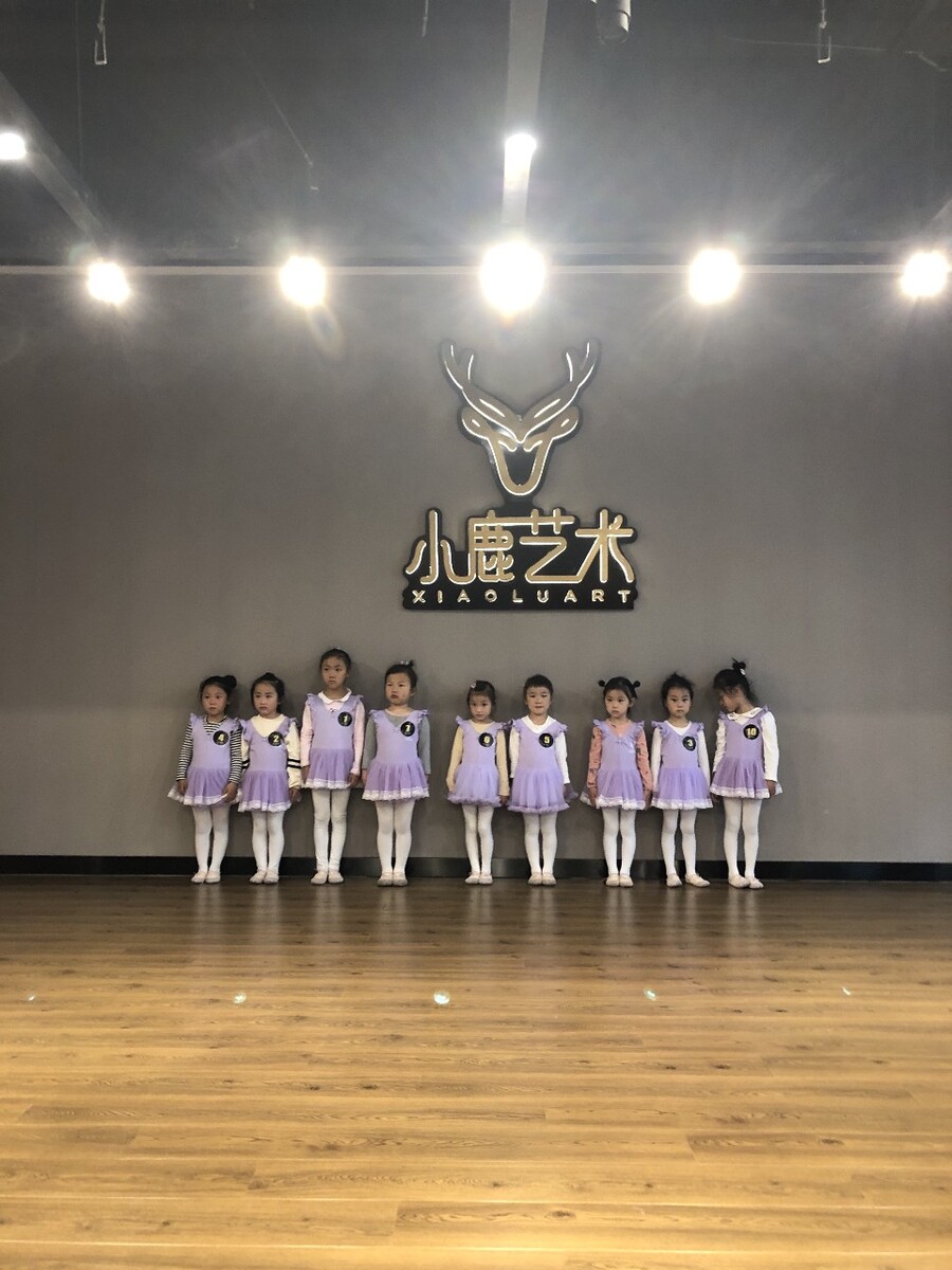 长沙舞蹈班培训机构,现代舞培训频道提供最新最全舞蹈培训