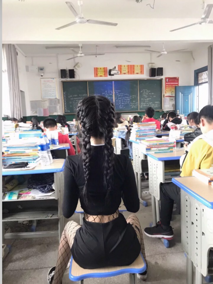 高中学生头发怎么扎
