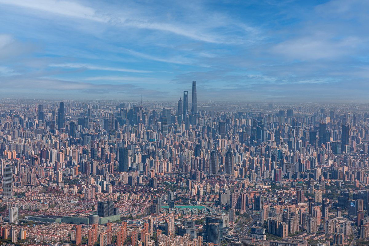 虹桥机场上空鸟瞰魔都全市地标一览无余