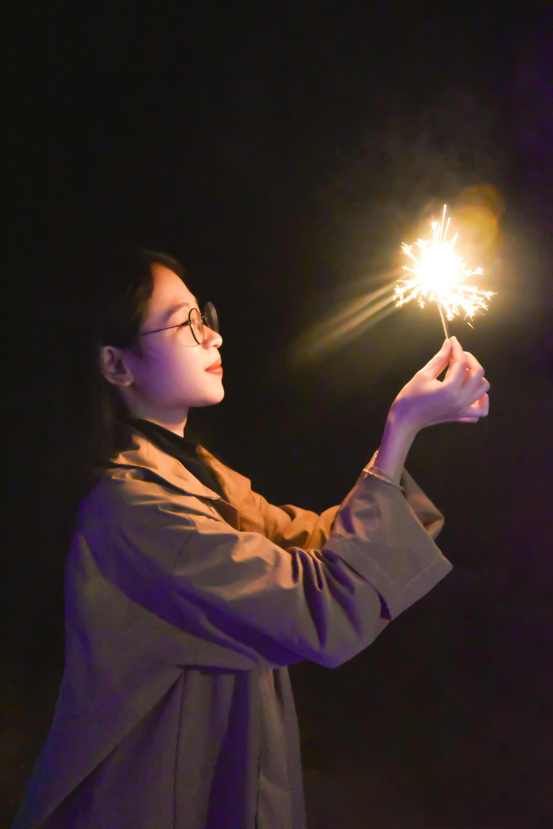 仙女棒拍照9292仙女棒配仙女 - 拾光写真 - 图虫