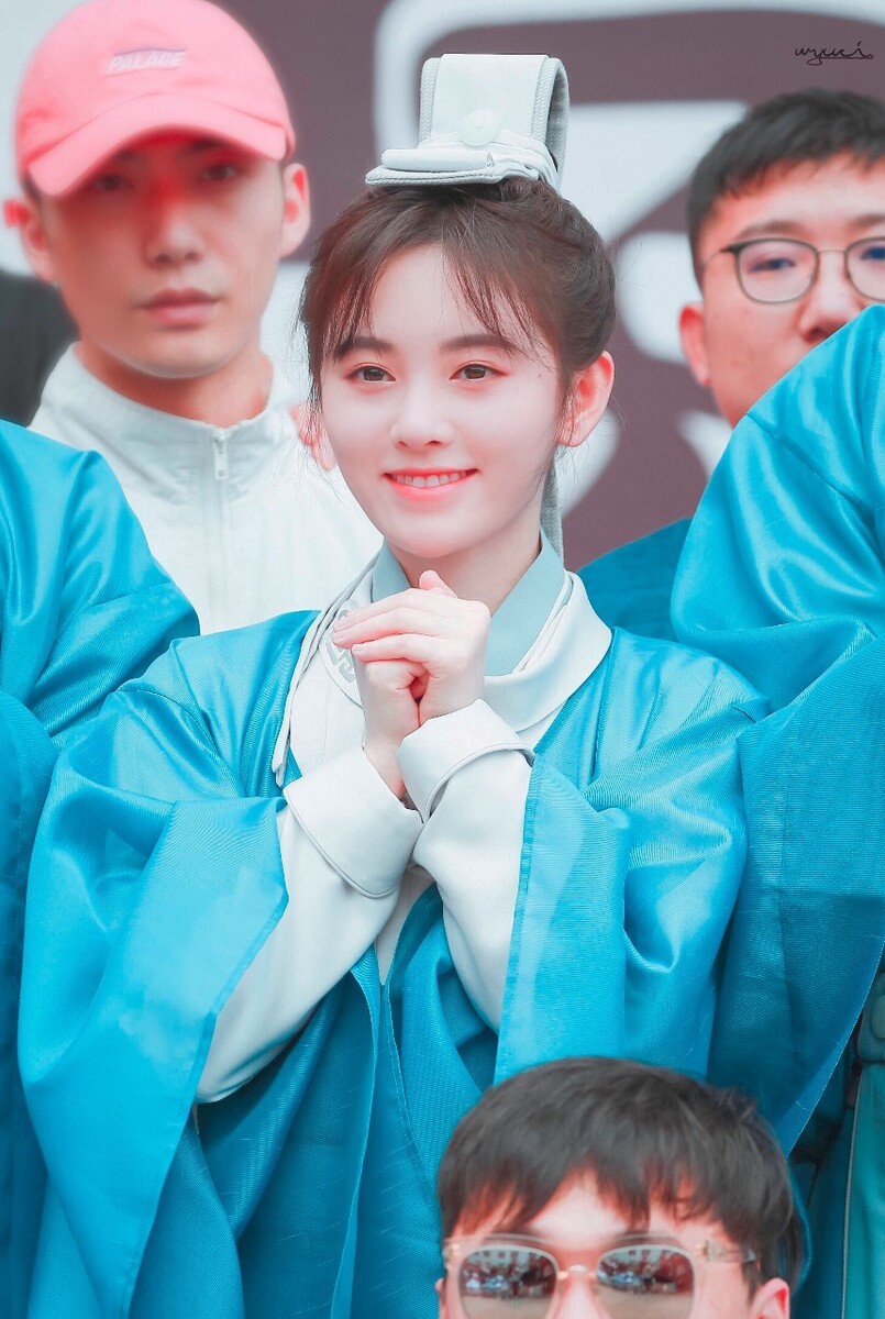 古装头发怎么梳学生