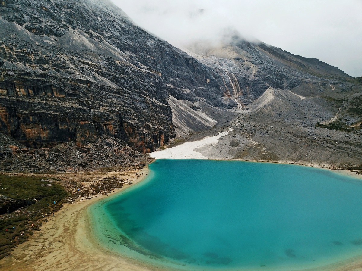 稻城亚丁牛奶海
