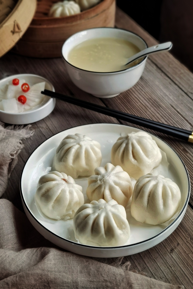 小米粥小包子酸萝卜粗茶淡饭小米养人酸味开胃