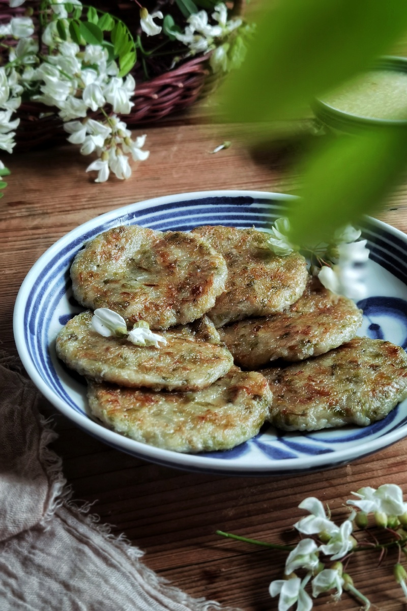 槐花饼 - 图图妈妈的食光 - 图虫