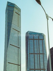 1574497